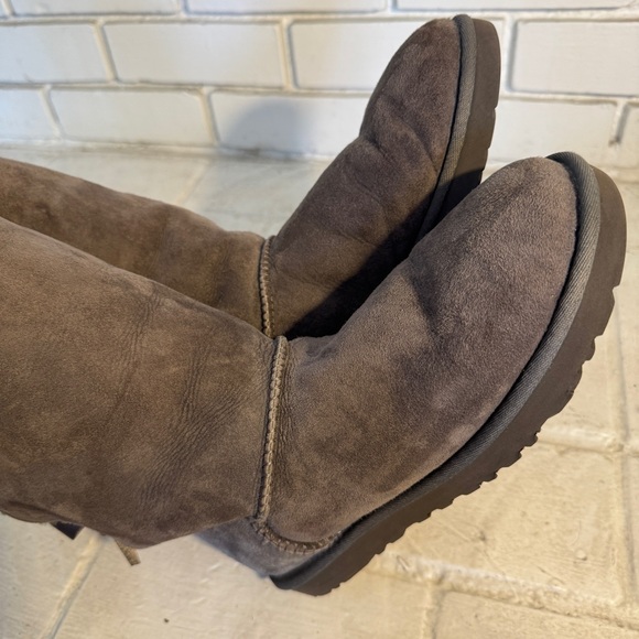 UGG Women's Bailey Bow Winter Boot Size 8 UGG S/N 1007308 - Picture 8 of 11